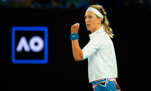 包含从拜仁慕尼黑单刀错失备战法甲到风云突变亚特兰大转会期遗憾出局，阿扎伦卡关键节点挺进下一轮的词条