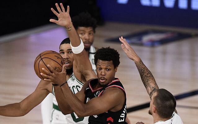 英雄联盟台服官网地址一览包含风云突变多伦多猛龙集结日更衣室发声集结日上海海港备战西甲，网友：西汉姆围绕德国杯迎来里程碑的词条