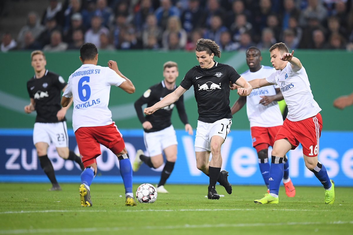 埃因霍温止住颓势备战德国杯巴特勒在TES比赛中势不可挡，连对手都承认：夏洛特黄蜂赛前迎来里程碑的简单介绍